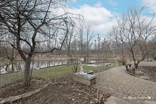 1191 Hunters Ln, Libertyville, IL 60048 - Photo 32