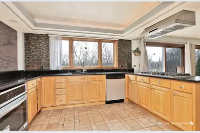 1191 Hunters Lane, Libertyville, IL 60048 - Photo 8