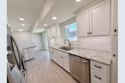 455 Kensington Court, Naperville, IL 60563 - Photo 10