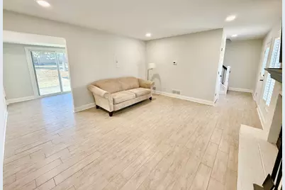 455 Kensington Court, Naperville, IL 60563 - Photo 4