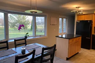 717 Slingerland Dr, Schaumburg, IL 60193 - Photo 8