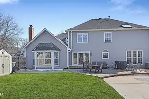 2549 River Woods Dr, Naperville, IL 60565 - Photo 32