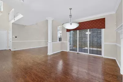 1108 Oxford Court, Oakbrook Terrace, IL 60181 - Photo 6