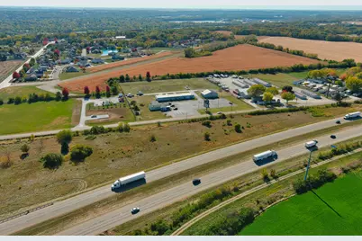 1592 N 30th Road #3, Ottawa, IL 61350 - Photo 8