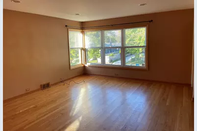 840 Dunlop Avenue, Forest Park, IL 60130 - Photo 2