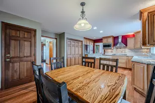 2413 Flambeau Dr, Naperville, IL 60564 - Photo 20