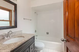 8885 Dryden St, Woodridge, IL 60517 - Photo 22