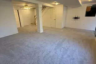 8885 Dryden St, Woodridge, IL 60517 - Photo 24