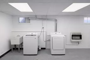 933 College Ave, Wheaton, IL 60187 - Photo 12