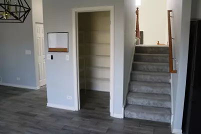 801 Parkside Lane, Yorkville, IL 60560 - Photo 10