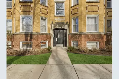 2579 W Montrose Avenue #2N, Chicago, IL 60618 - Photo 2