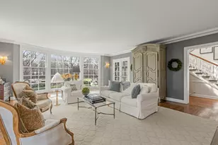 965 Castlegate Ct, Lake Forest, IL 60045 - Photo 8