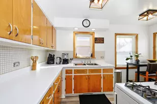 5622 N Kenneth Ave, Chicago, IL 60646 - Photo 10