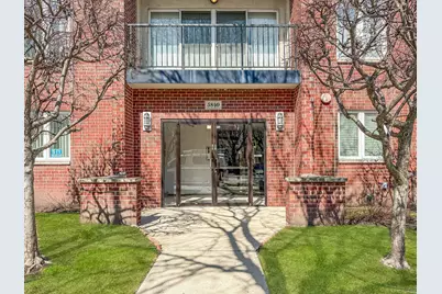 5840 W Lawrence Avenue #301, Chicago, IL 60630 - Photo 4