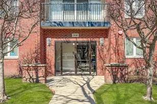 5840 W Lawrence Ave, Chicago, IL 60630 - Photo 4
