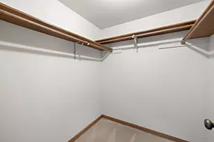 2176 Jordan Ln, Elgin, IL 60123 - Photo 34