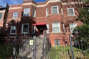 1336 W Farwell Ave, Chicago, IL 60626 - Photo 1