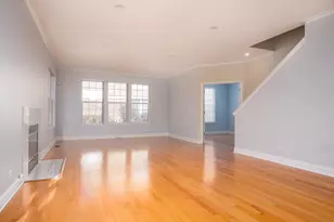 33 River Oaks Cir E, Buffalo Grove, IL 60089 - Photo 10