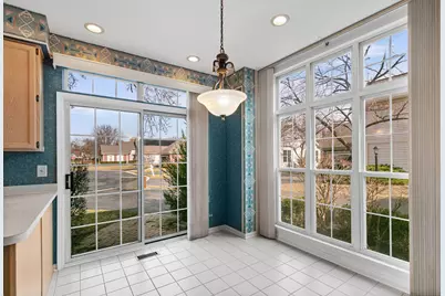 17527 W Stillwater Court, Gurnee, IL 60031 - Photo 12