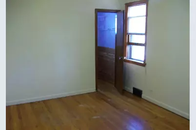 2433 S Keystone Avenue, North Riverside, IL 60546 - Photo 8