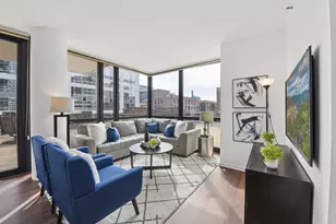 210 S Desplaines St, Chicago, IL 60661 - Photo 10