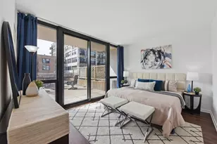 210 S Desplaines St, Chicago, IL 60661 - Photo 14