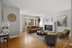3S328 Juniper Ln, Glen Ellyn, IL 60137 - Photo 2