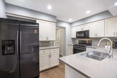 2612 Ashley Woods Drive, Westchester, IL 60154 - Photo 8