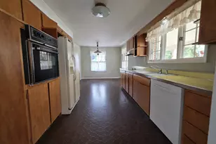 8 N Greenwood Ave, Palatine, IL 60074 - Photo 6