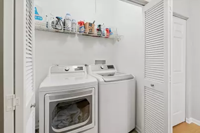 1555 W School Street #2B, Chicago, IL 60657 - Photo 16