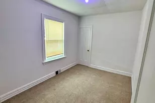 216 Burton St, Waukegan, IL 60085 - Photo 10