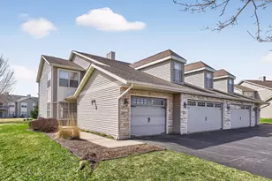 941 Arvle Cir, Sycamore, IL 60178 - Photo 1