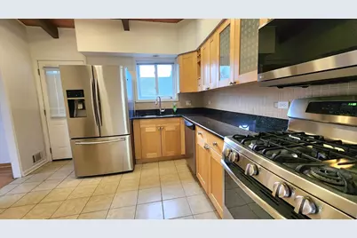 [Address not provided], Skokie, IL 60076 - Photo 6