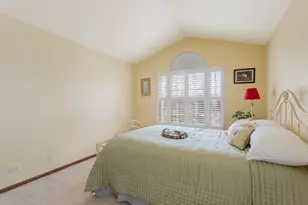 1162 Talbots Ln, Elk Grove Village, IL 60007 - Photo 14