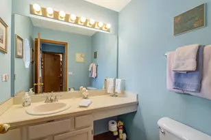 1162 Talbots Ln, Elk Grove Village, IL 60007 - Photo 12