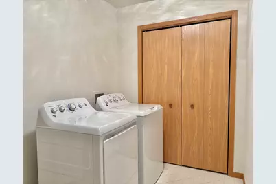 2100 Fox Chase Drive, Ottawa, IL 61350 - Photo 16