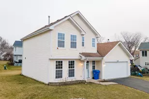 2134 Aberdeen Dr, Carpentersville, IL 60110 - Photo 1