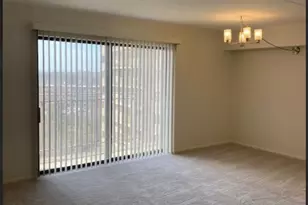 6340 Americana Dr, Willowbrook, IL 60527 - Photo 4