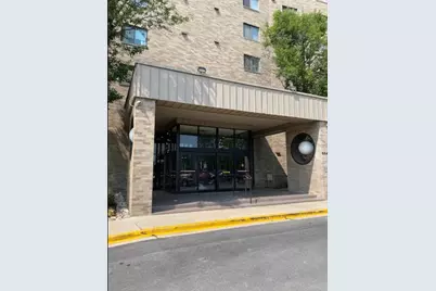 6340 Americana Drive #903, Willowbrook, IL 60527 - Photo 2