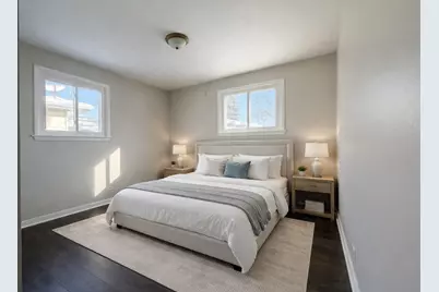 155 W Wayne Place, Wheeling, IL 60090 - Photo 8