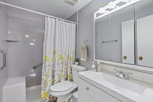 135 Nauset Ln, Schaumburg, IL 60194 - Photo 8