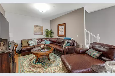 8217 Lincoln Avenue, Skokie, IL 60077 - Photo 6