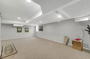 8217 Lincoln Ave, Skokie, IL 60077 - Photo 16