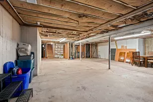 1630 Raymond St, South Elgin, IL 60177 - Photo 14