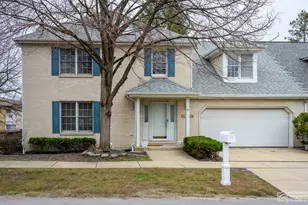 16W 536 58th St, Clarendon Hills, IL 60514 - Photo 1