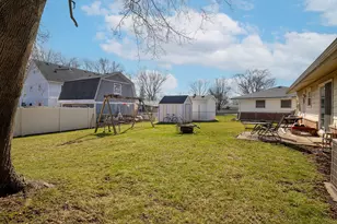 251 Clearmont Dr, Elk Grove Village, IL 60007 - Photo 16