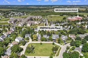 39W700 Green Pl, Geneva, IL 60134 - Photo 4