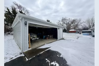 635 Morton Street, Hoffman Estates, IL 60169 - Photo 12