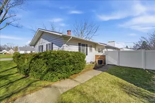 1114 Brentwood Pl, Joliet, IL 60435 - Photo 4