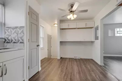 379 Hickory Street, Chicago Heights, IL 60411 - Photo 8